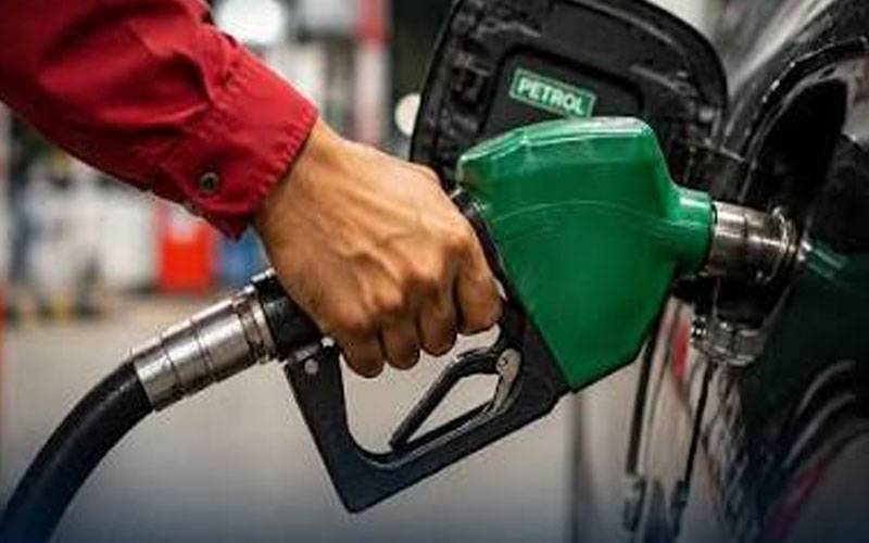 حکومت نے پیٹرول اور ڈیزل پر ڈیلرزکے مارجن میں اضافہ کردیا