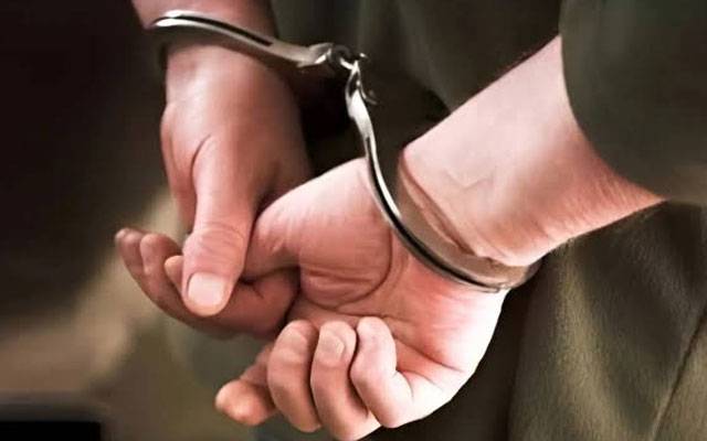 باغبانپورہ پولیس کا ایکشن، موٹرسائیکل چور 4 بائیکس سمیت گرفتار