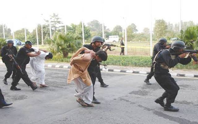 سِول لائنز پولیس کی ہنگامی مشقیں، فرضی دہشتگردوں کو قابو کرنے کا عملی مظاہرہ