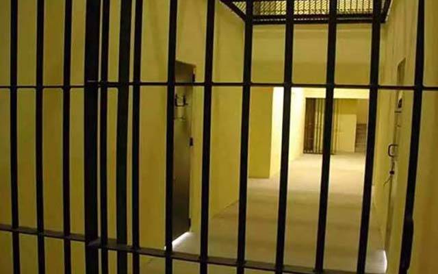 عمران خان کو طبی بنیاد پر خصوصی رعایت؛ ڈسٹرکٹ جیل لودھراں کے قیدی نے بھی سہولت مانگ لی 