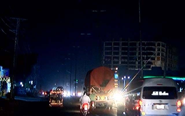 رائیونڈ روڈ پر نصب سٹریٹ لائٹس عرصہ دراز سے غیرفعال