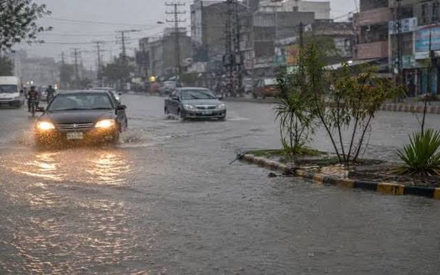 لاہور: بارش کا سلسلہ جاری ، واسا کی جانب سے اعداد و شمار جاری 