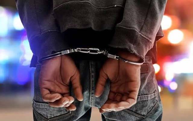 ڈالر تبدیلی کا بہانہ، شہریوں سے نوسربازی کرنے والا گروہ گرفتار