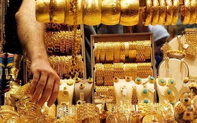 سونے کی قیمت میں بڑی کمی، فی تولہ 3 ہزار 600 روپے سستا