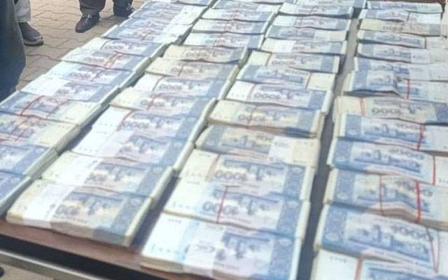 گوجرانوالہ: جیل سپرنٹنڈنٹ سے رشوت کے ساڑھے 4 کروڑ برآمد ہو گئے