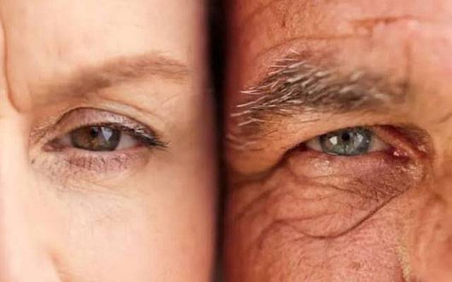  وہ عمر جب مردوں اور خواتین میں بڑھاپے کی جانب سفر شروع ہو جاتا ہے