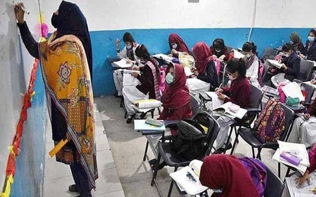 خیبرپختونخوا میں اساتذہ کے تبادلوں پر 31 دسمبر تک پابندی