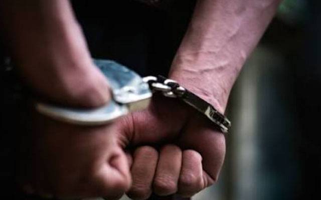 اورنج لائن ٹرین میں طالبہ سے نازیبا حرکات کرنے والا ملزم گرفتار