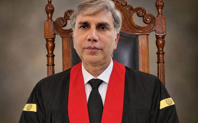بچے اور والدہ کی نقل و حرکت پر غیر متناسب پابندیاں آئینی آزادیوں کے منافی ہیں: لاہور ہائیکورٹ