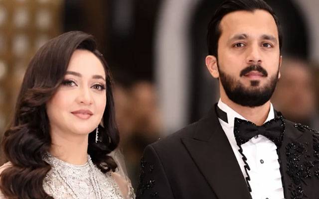 رجب بٹ کا سابق اہلیہ ایمان اسد کو ہتک عزت کا قانونی نوٹس