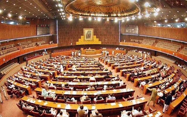 وفاقی حکومت کا اکتوبر میں قومی اسمبلی و سینٹ میں نئے صوبوں پر بحث کرانے کا اعلان 
