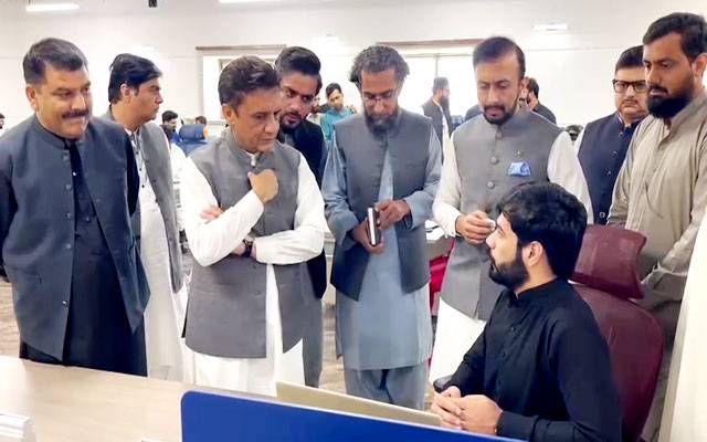 ایل ڈی اے کی سروسز ڈیجیٹل، فیلڈ ٹیموں کو جلد باڈی کیمز دینے کا فیصلہ