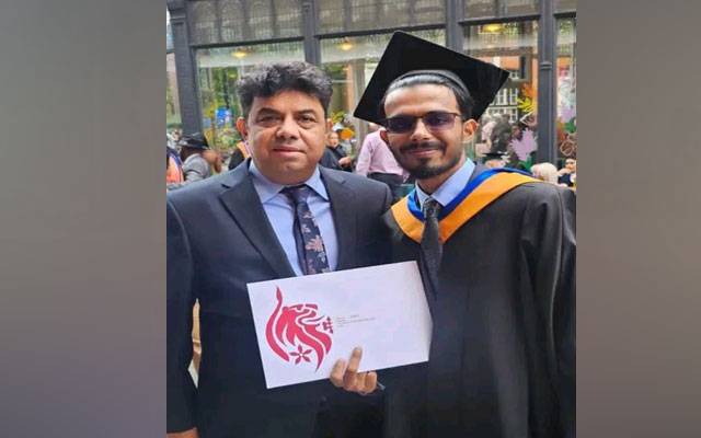 اداکار نسیم وکی کے صاحبزادے علی حیدر نے لندن سے بزنس اکاؤنٹنگ کی ڈگری حاصل کرلی