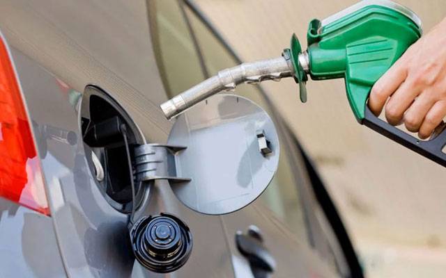 حکومت نے پیٹرول اور ڈیزل کی قیمت میں اضافہ کردیا 