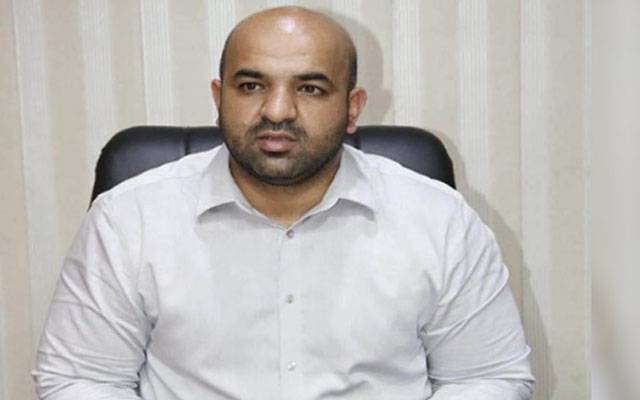 صوبائی وزیر تعلیم رانا سکندر حیات نے سکول میں کلاسز لینا شروع کردیں