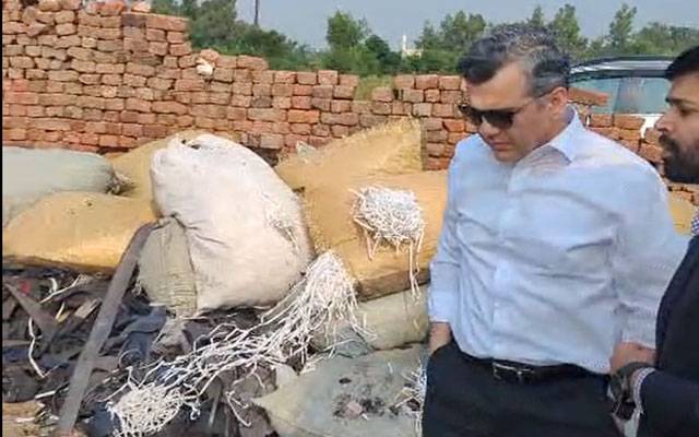 آلودگی پھیلانے والے بھٹوں کے خلاف بڑا آپریشن، ایک بھٹہ مسمار