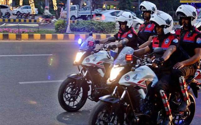 ڈولفن سکواڈ کا جعلی اور ٹیمپرڈ نمبر پلیٹ والی گاڑیوں کے خلاف کریک ڈاؤن جاری