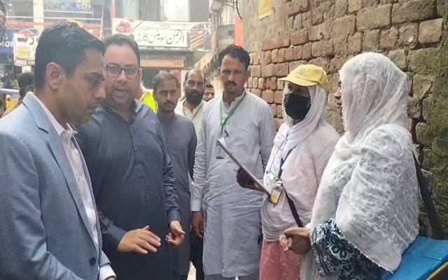 لاہور میں انسداد پولیو مہم کا پہلا روز، ڈپٹی کمشنر کا فیلڈ دورہ،ورکرز کی کارکردگی کا جائزہ