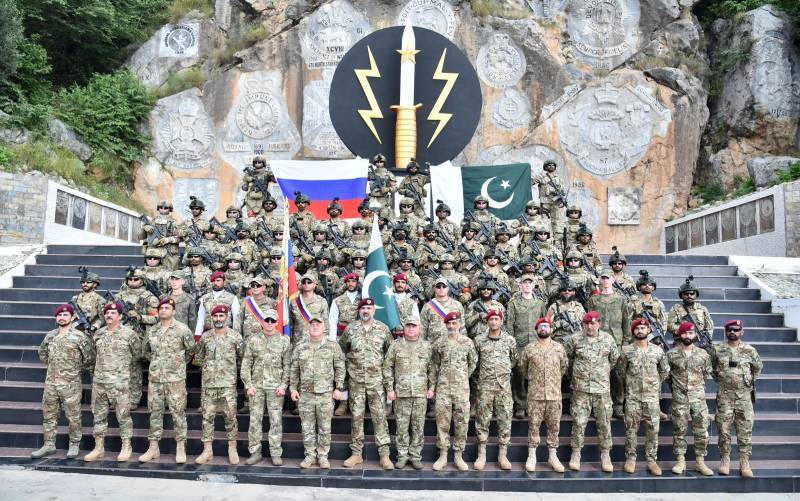 پاکستان کی روس اورعمان کیساتھ مشترکہ فوجی مشقیں شروع، دفاعی تعاون مزید مضبوط ہوگا