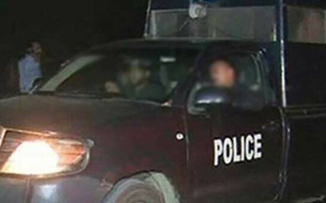 ہنجروال: مبینہ پولیس مقابلہ میں زیرحراست ملزم ساتھیوں کی فائرنگ سے ہلاک