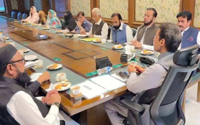  وزیراعظم خصوصی فیول ریلیف سکیم،عوامی آگاہی مہم اور سہولت کاری کے عمل کو مزید تیز کیا جائے:حمزہ شہباز