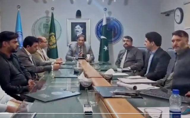 پاسپورٹ درخواستوں کی آن لائن پروسیسنگ پر ڈی جی امیگریشن کا اجلاس