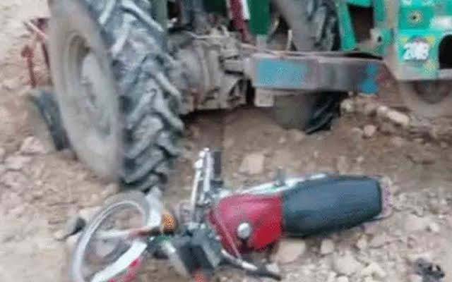  قائد اعظم انٹرچینج کے قریب ٹریکٹر ٹرالی کی موٹر سائیکل کو ٹکر 