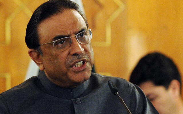 پرویز مشرف میں دم ہے تو پاکستان آکر دکھائے: آصف زرداری