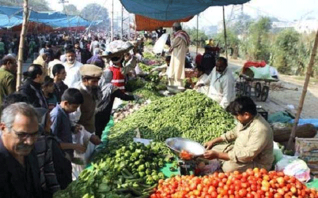 گڈز ٹرانسپورٹ پر پابندی ختم، سبزی و فروٹ منڈیوں کی رونق بحال