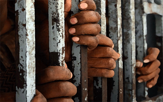 کورونا کے خطرات، مزید 250 قیدی کیمپ جیل سےحافظ آباد جیل منتقل