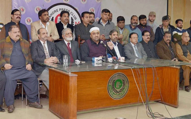 تاجروں نے حکومت کو دکانیں کھولنے کی دھمکی دیدی