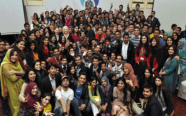  آٹھویں سمسٹر میں زیر تعلیم طلبہ کی ڈگری بروقت مکمل کرانے کا فیصلہ