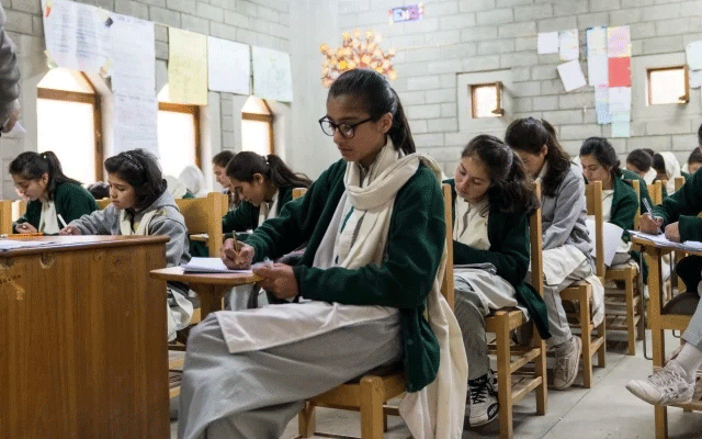 نجی سکول فیسوں سے متعلق قانون میں ترمیم کرنے کا فیصلہ