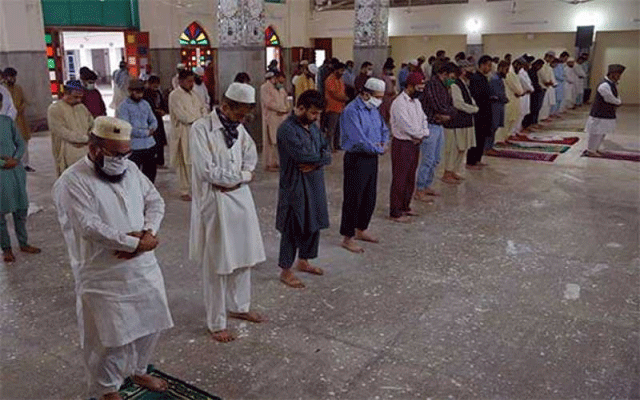 مساجد میں حفاظتی اقدامات کے ساتھ نماز تراویح کی ادائیگی