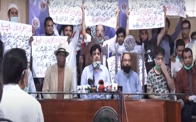 تھیٹر سے سوتیلی ماں جیسا سلوک نہ کیا جائے