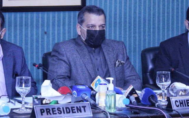  موسم گرما کی چھٹیاں کم کرنے کا فیصلہ