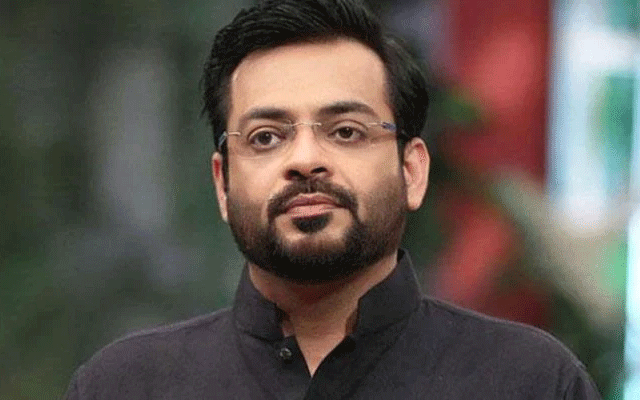 عامر لیاقت حسین کی متنازع ٹویٹ، لینے کے دینے پڑگئے