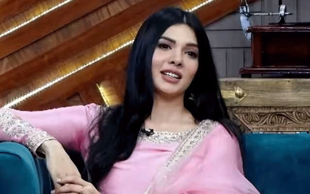 سارہ لورین اپنے والد کے بارے میں بات کرتے ہوئے آبدیدہ ہوگئیں