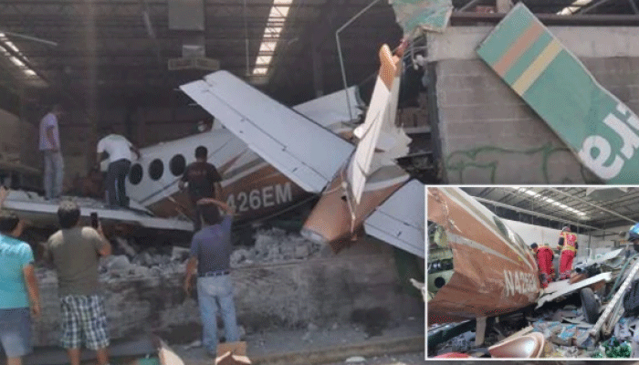  چھوٹا طیارہ سپر مارکیٹ کی دیوار سے ٹکرا کر تباہ، 3 افراد ہلاک