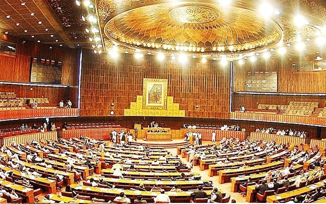 قومی اسمبلی اجلاس ملتوی کرنے کیخلاف امتناع کی درخواست، عدالت نے فیصلہ سنا دیا 