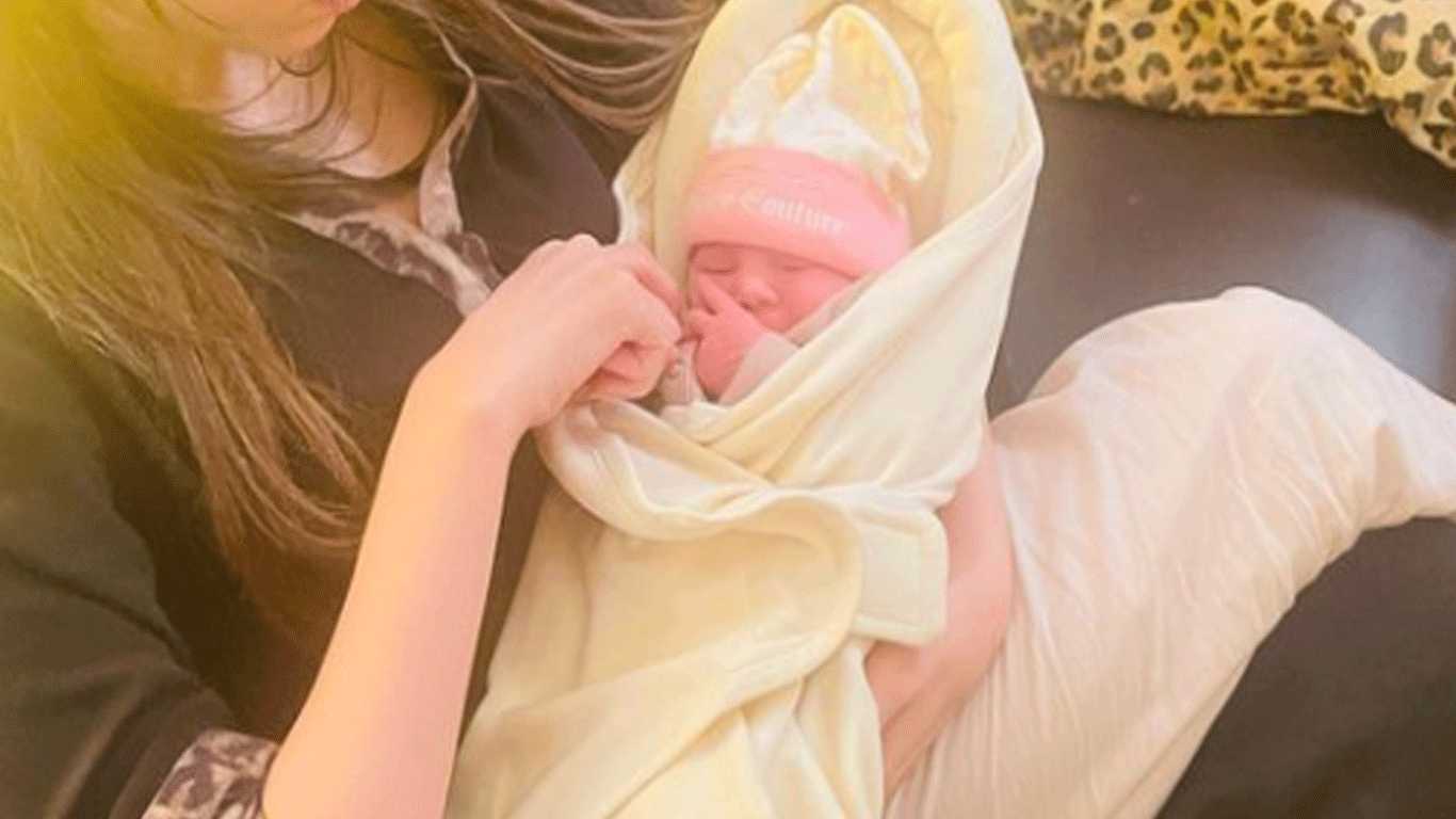 مسلم لیگ (ن) کی اہم رہنما خالہ بن گئیں