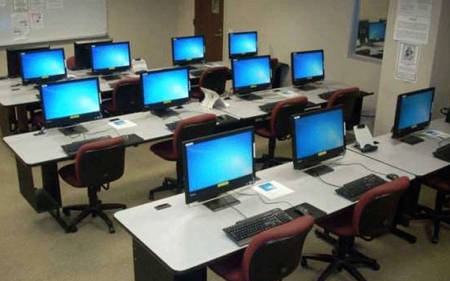   طلبا کیلئے بری خبر، سرکاری کالجوں میں ڈگری کی سطح پر کمپیوٹر سائنس پروگرام بند