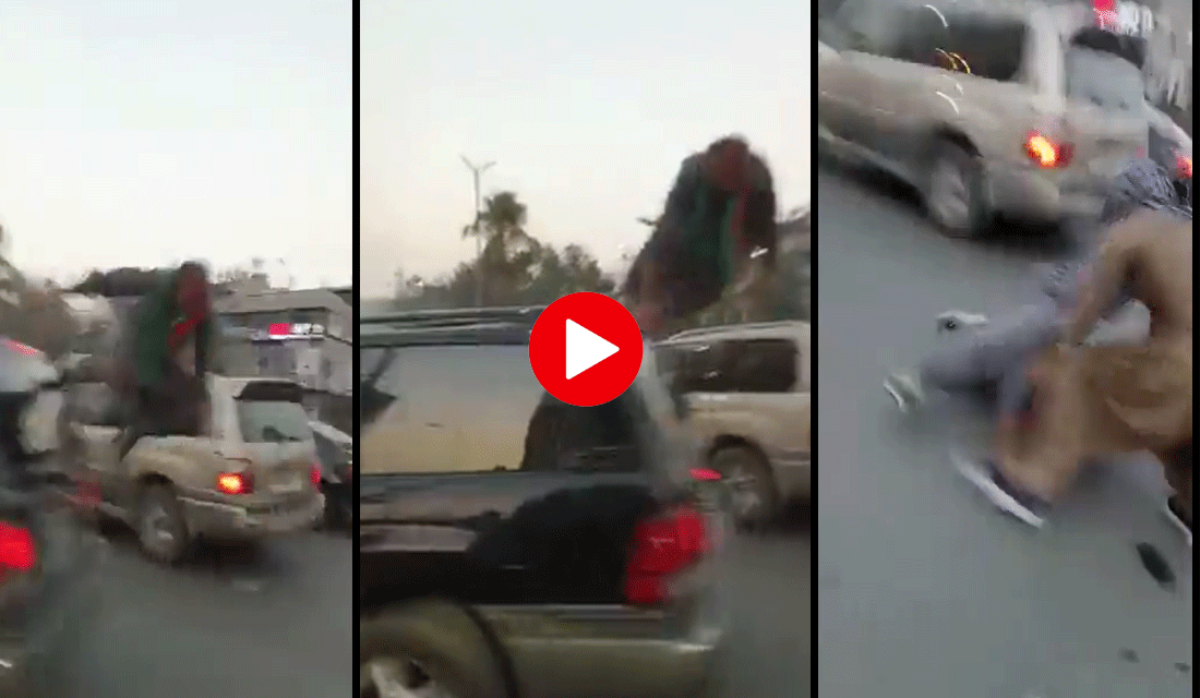 پی ٹی آئی رہنما گاڑی کی چھت سے گر گئے ، ویڈیو وائرل 