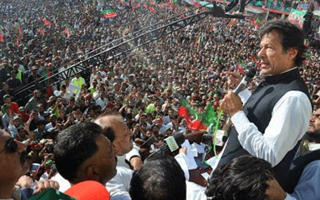 پاکستانیوں کی اکثریت نےعمران خان کا لانگ مارچ کا آئیڈیا مسترد کردیا 