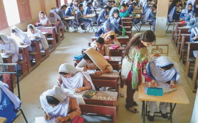  انٹر کے امتحان میں بورڈ کو امتحانی عملے کی شدید قلت کا سامنا 