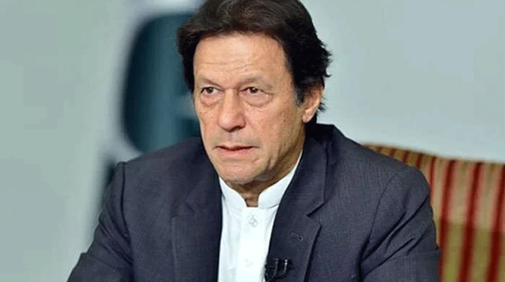 عمران خان کی حمایت کرنیوالی 2 اہم شخصیات کو عہدے سے ہٹا دیا گیا
