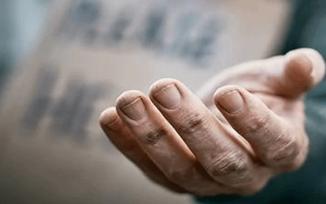 Three people arrested for Begging 