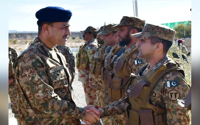 Army Chief talk to soldiers of Baluchistan