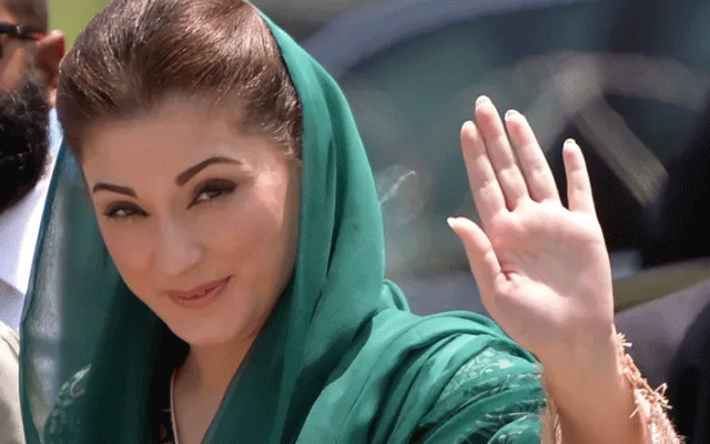 مریم نواز عمرہ ادائیگی کے بعد وطن واپس پہنچ گئیں