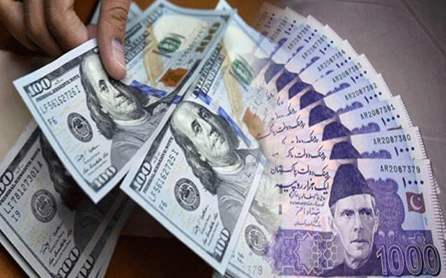  ڈالر کی قدر میں اچانک بڑی کمی، روپیہ تگڑا ہوگیا 